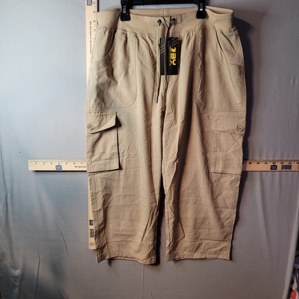TBY Outdoor Sports Mens XL Khaki Tan Cargo Capri Pants Hiking Utility Cropped